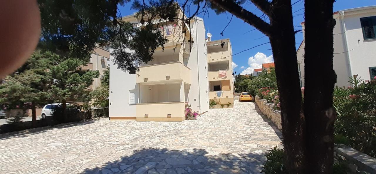 Apartments President نوفاليا المظهر الخارجي الصورة